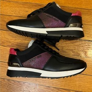 Michael kors black woman shoes size 5,5